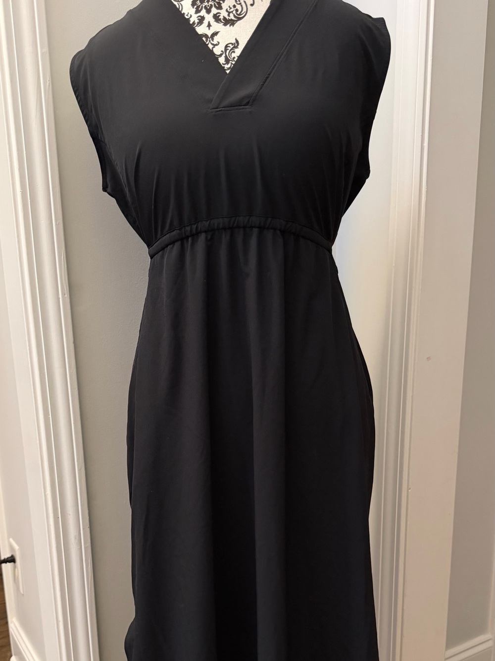 Athleta Marlow Maxi Dress Sporty Casual Dress - Picture 3 of 9